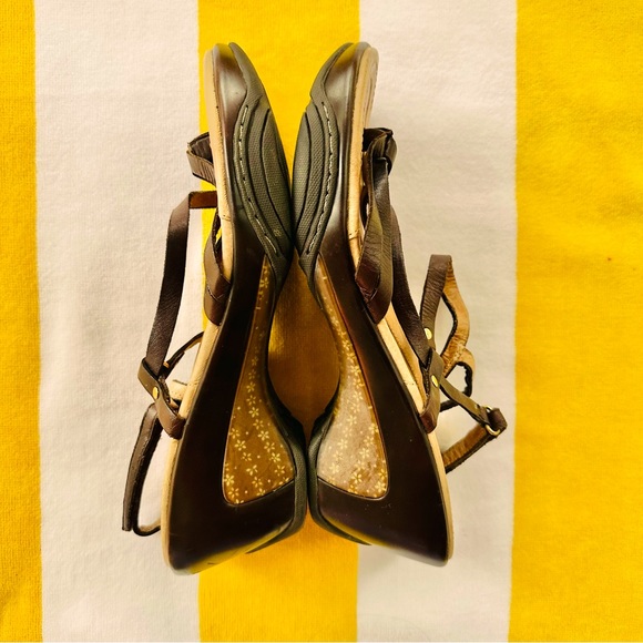 J-41 Adventure On brown leather strappy platform athletic sports sandals. EU 41. - Picture 2 of 16